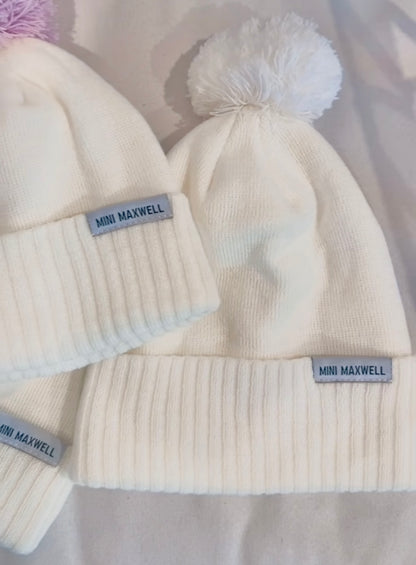 White Snow Fake Beanie